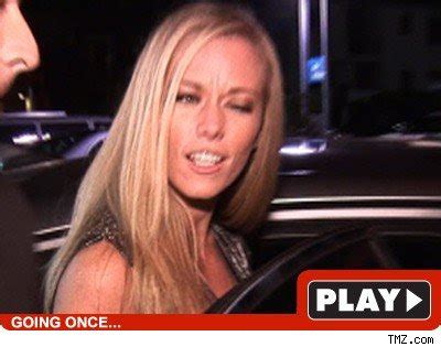 kendra wilkinson leaked nude|Kendra Wilkinson nude & sextape (52 pics – 3 videos)